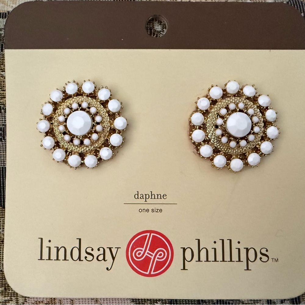 Lindsay Phillips White and Gold shoe snaps